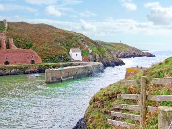 Вилла Ty Pren Porthgain Экстерьер фото